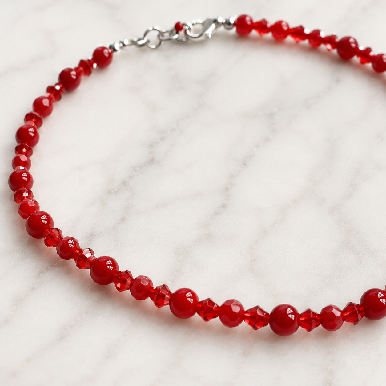 COLLAR SCARLET ESSENCE